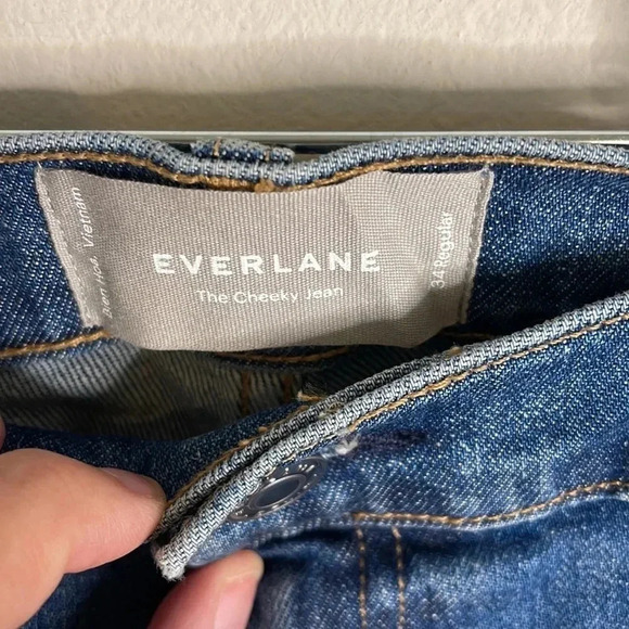 NWT Everlane The Cheeky Jean High Rise Raw Edge Size 34 - Picture 2 of 9